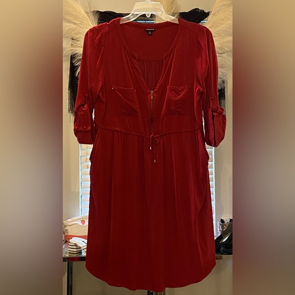 torrid Dresses & Skirts - Torrid Burgundy Zip-Front Drawstring Midi Dress